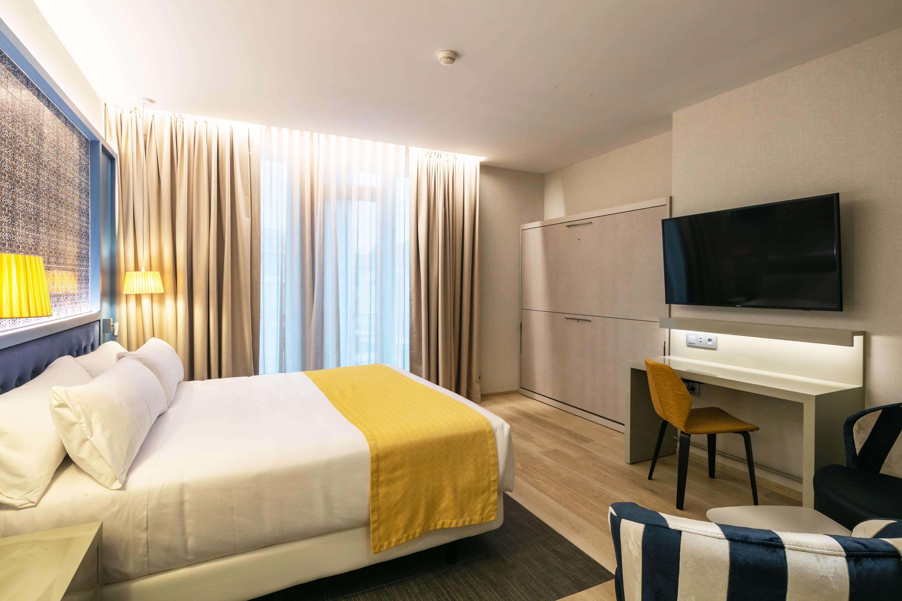 Catalonia Porto Hotel Kültér fotó